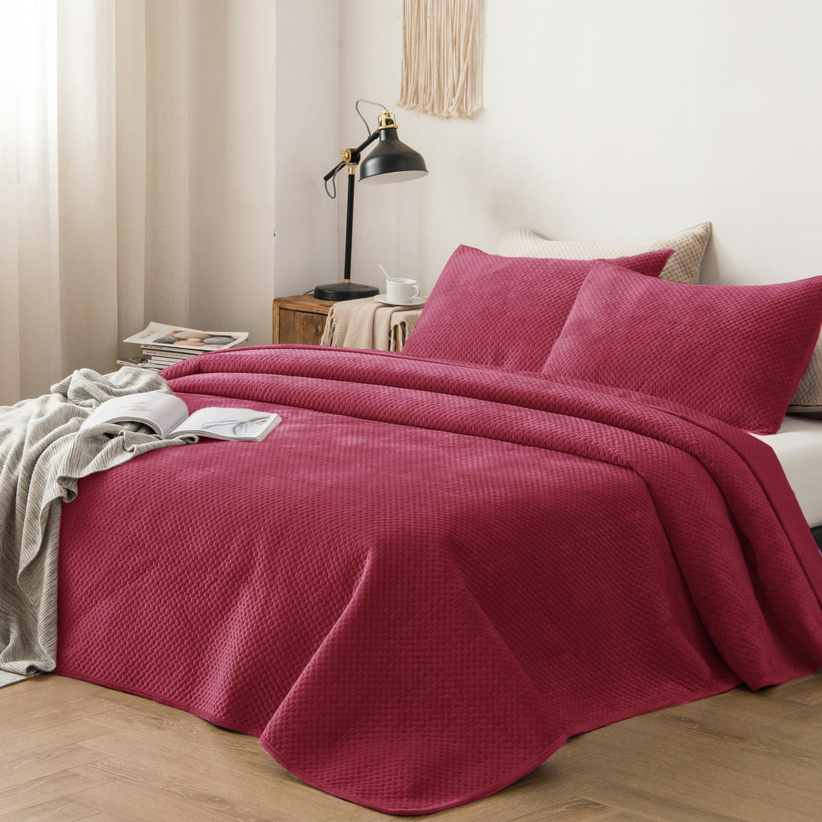Kasentex Lightweight Plush Velvet Quilt Set Queen/King - Soft All Season Bedspread Coverlet
