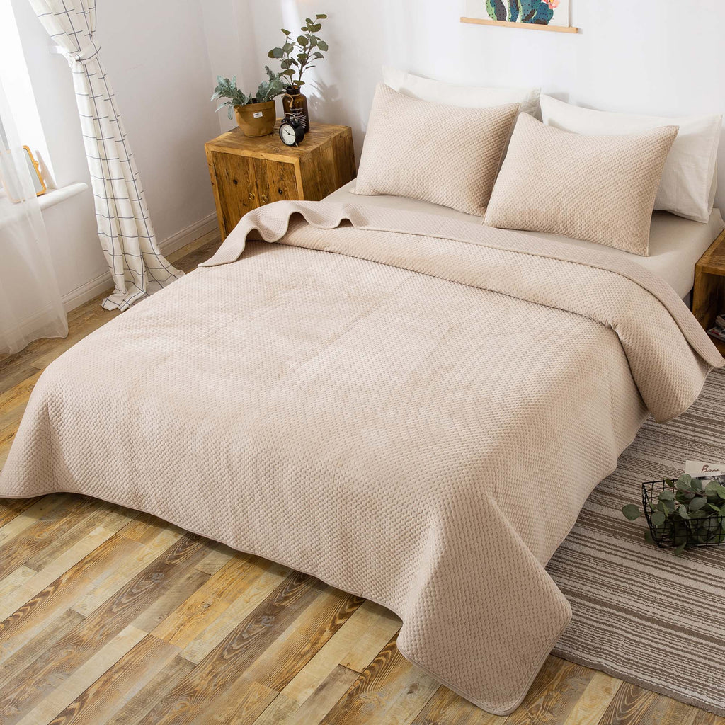 Kasentex Lightweight Plush Velvet Quilt Set Queen/King - Soft All Season Bedspread Coverlet