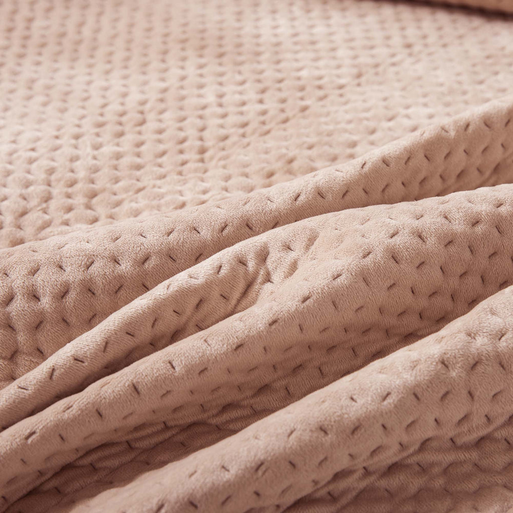 Kasentex Lightweight Plush Velvet Quilt Set Queen/King - Soft All Season Bedspread Coverlet