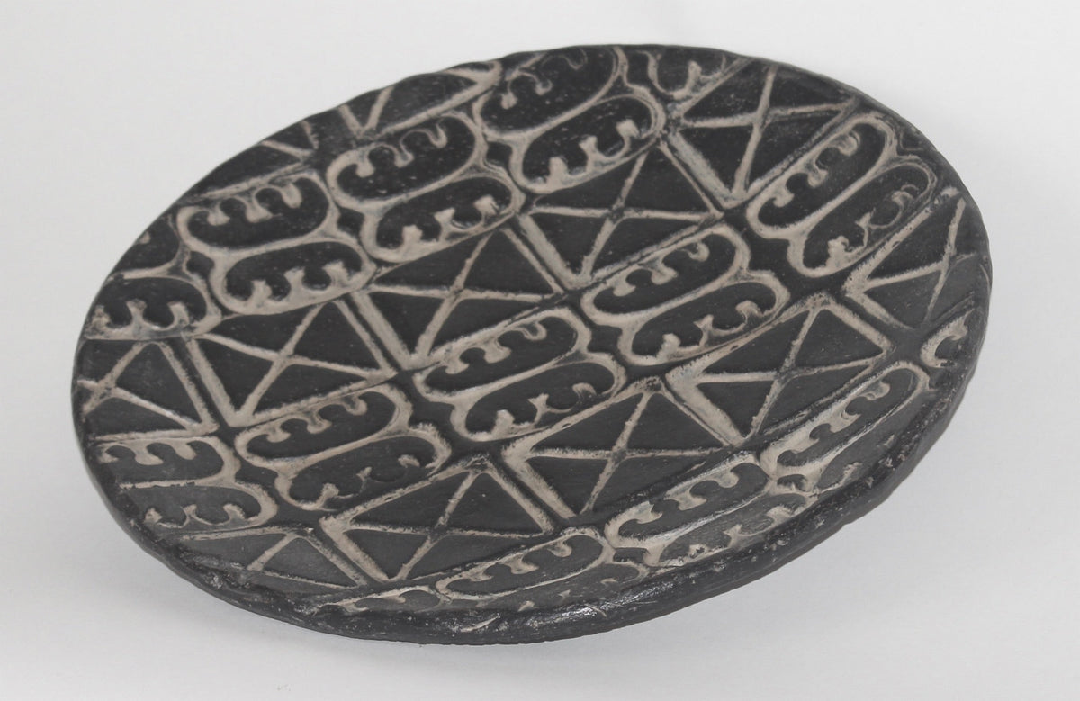 Handcrafted Ashanti Patterned Ceramics – Vases & Plates
