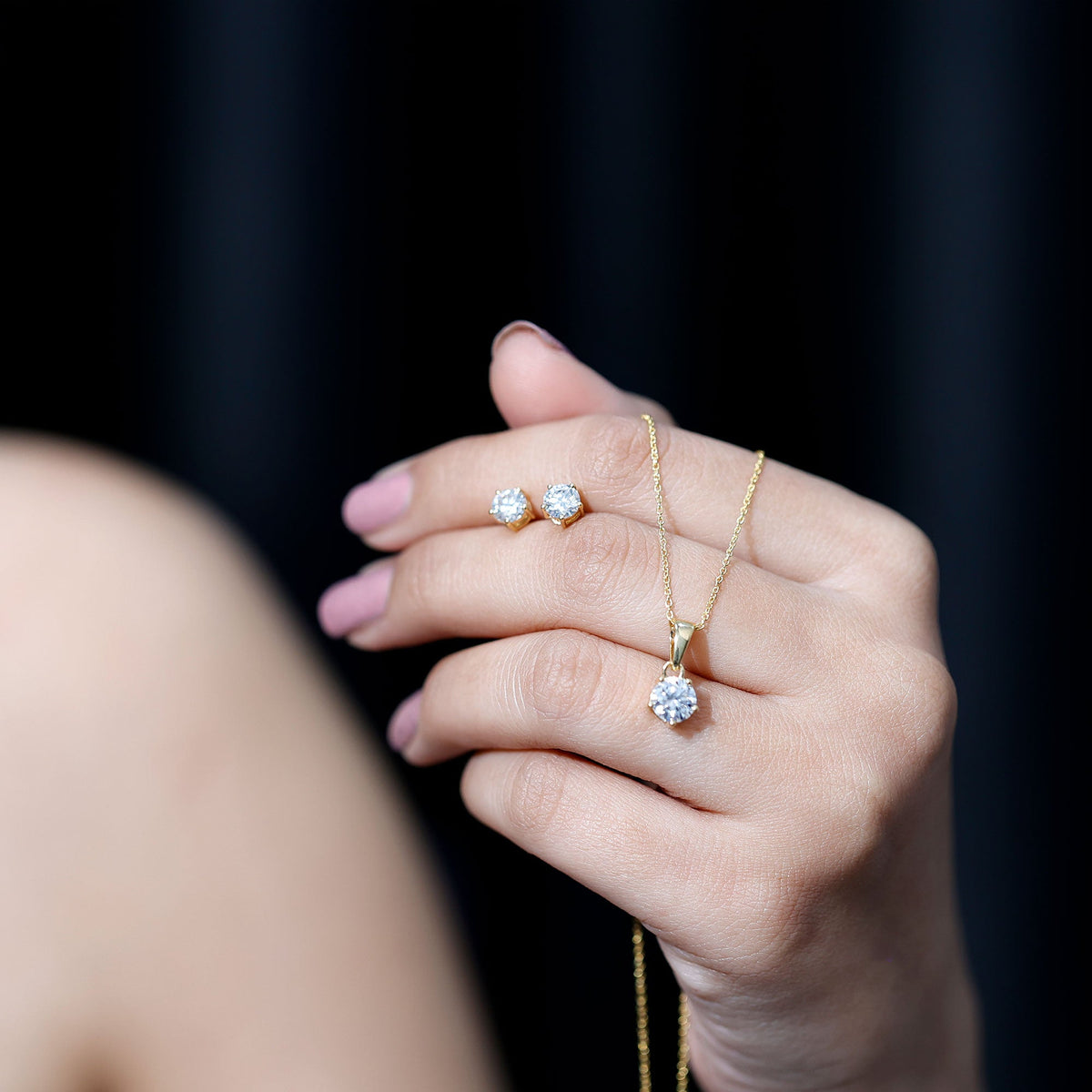 Certified Round Shape Moissanite Solitaire Jewelry Set