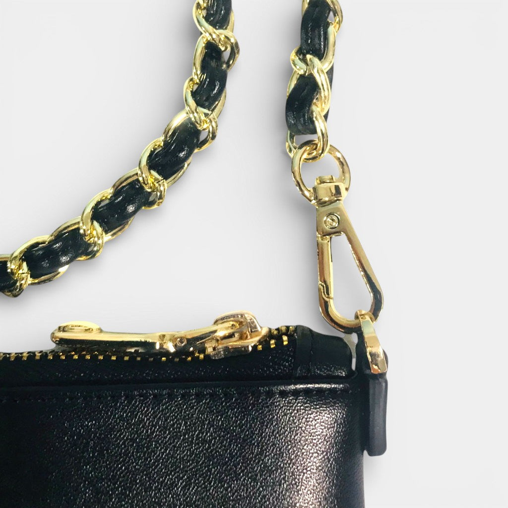 SIGNATURE CROSSBODY POUCH