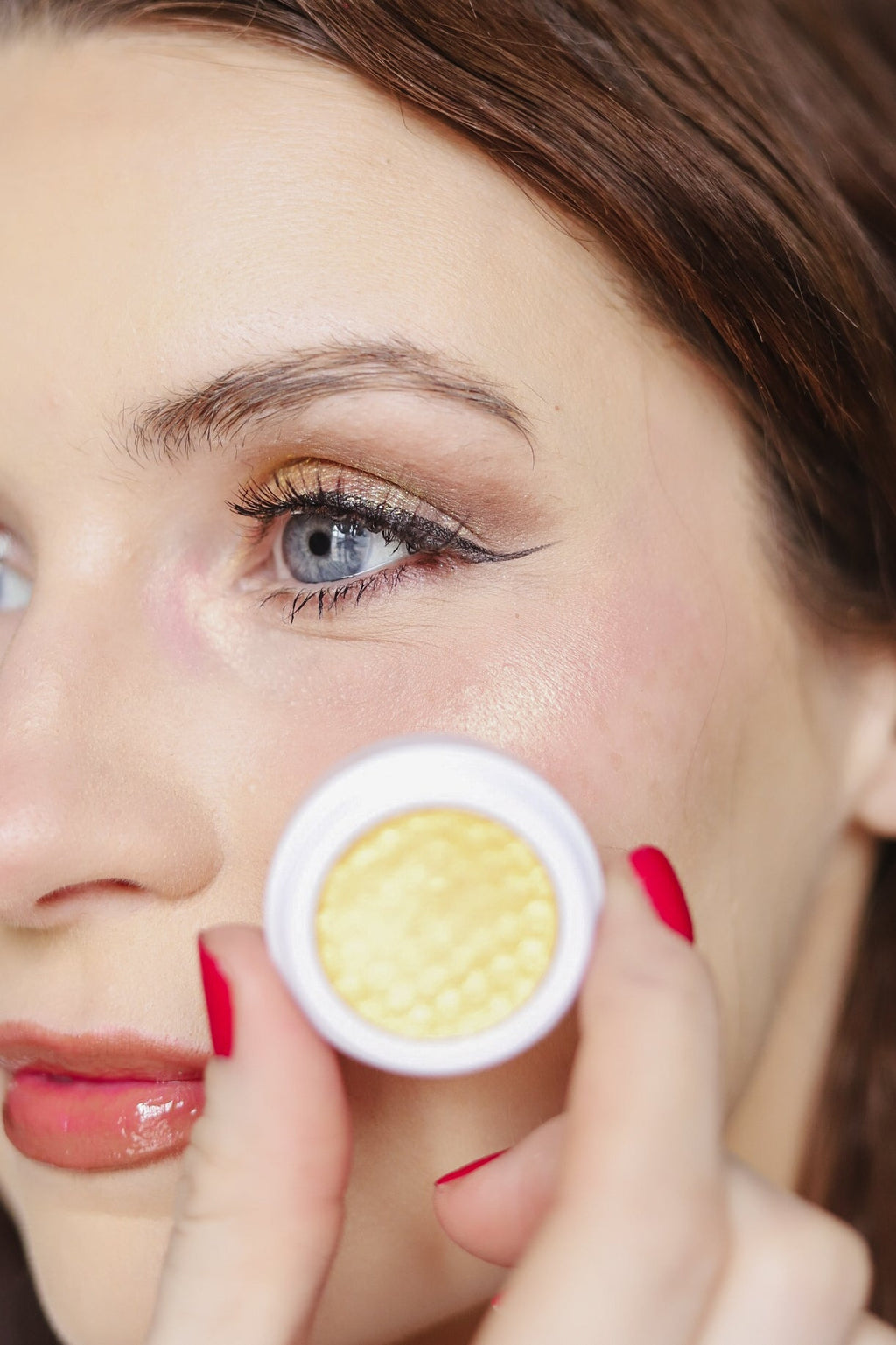 Crease-Proof Shimmer Liquid Eyeshadow