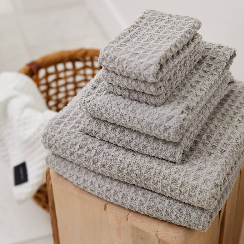 Geometry Waffle Bath Towel – Stone Gray